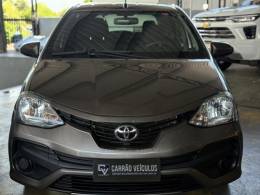 TOYOTA - ETIOS - 2018/2018 - Cinza - R$ 59.900,00