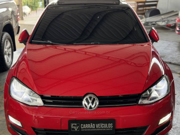 VOLKSWAGEN - GOLF - 2013/2014 - Vermelha - R$ 86.900,00