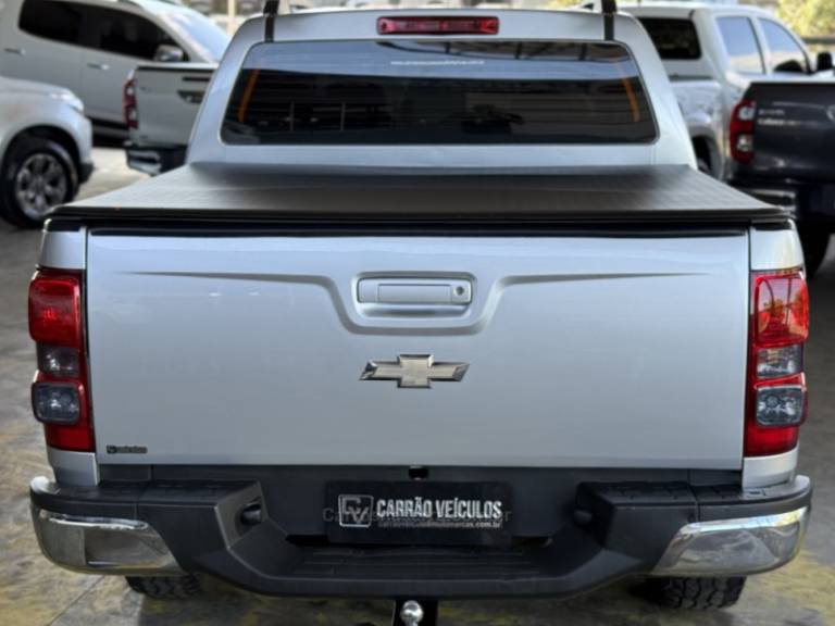 CHEVROLET - S10 - 2013/2014 - Prata - R$ 119.900,00