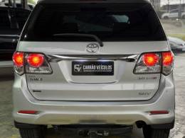 TOYOTA - HILUX SW4 - 2012/2012 - Prata - R$ 144.900,00