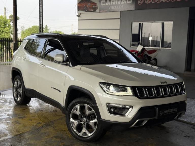 JEEP - COMPASS - 2017/2018 - Branca - R$ 119.900,00
