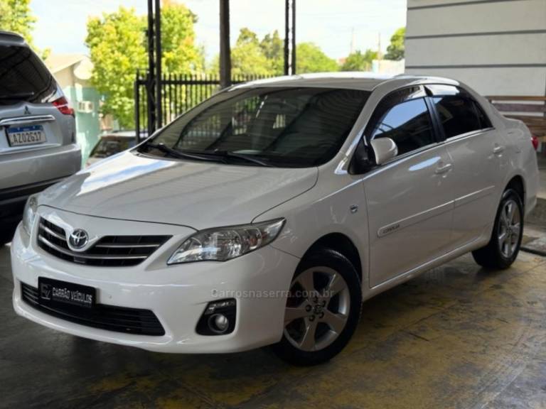 TOYOTA - COROLLA - 2012/2013 - Branca - R$ 74.900,00