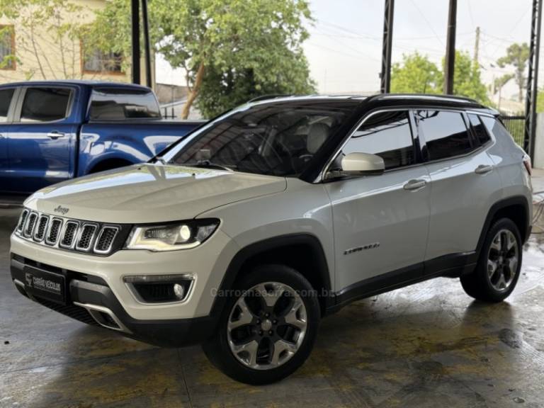 JEEP - COMPASS - 2017/2018 - Branca - R$ 119.900,00