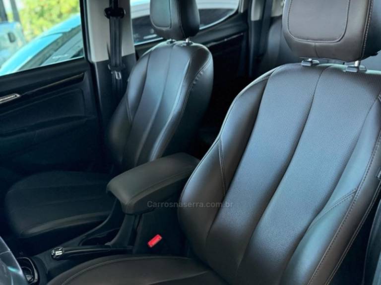 CHEVROLET - S10 - 2022/2022 - Branca - R$ 209.900,00