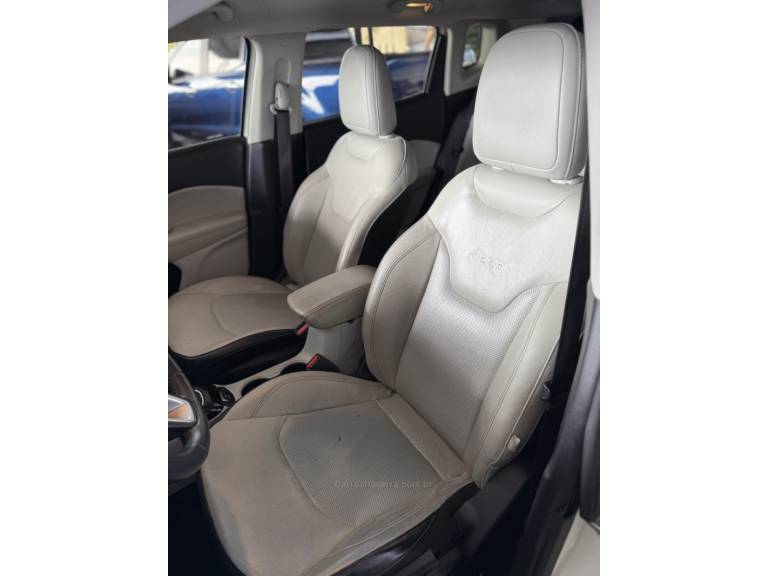 JEEP - COMPASS - 2017/2018 - Branca - R$ 119.900,00