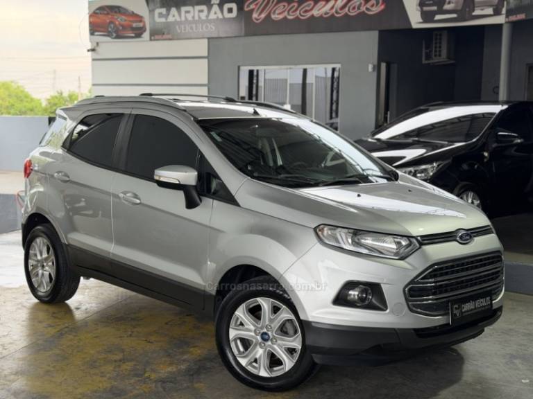 FORD - ECOSPORT - 2015/2016 - Prata - R$ 62.900,00